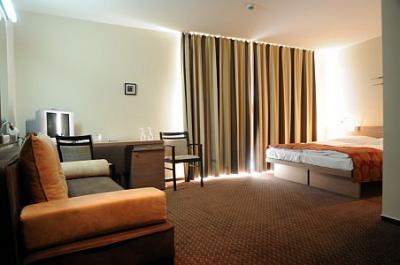 ✔️ Ce Plaza Hotel Siófok online szobafoglalása Siófokon - ✔️CE Plaza Hotel Siófok**** ✔️ Akció Balaton CE Plaza Hotel