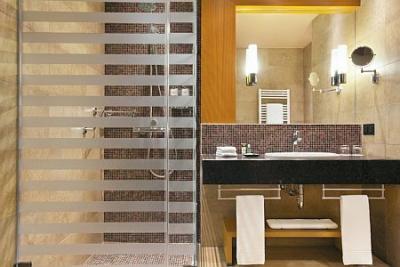 ✔️ Four Points by Sheraton Hotel Kecskemét fürdőszobája - ✔️ Four Points by Sheraton Kecskemét ✔️ Sheraton Hotel Akció