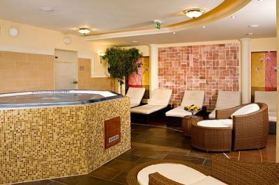 Jacuzzis szoba a Hotel Kálvária**** győri szállodában - ✔️ Hotel Kálvária Győr**** ✔️ Akciós Kálvária Wellness Hotel