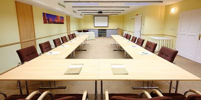 Hotel Historia és Historante Étterem rendezvény- és konferenciaterme - ✔️ Historia Hotel Veszprém - Akciós szállás Veszprém belvárosában wellness szolgáltatással