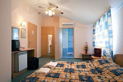 Szabad hotelszoba Keszthelyen a Balatonnál - ✔️ Kristály Hotel Keszthely**** ✔️ Akciós Kristály Hotel