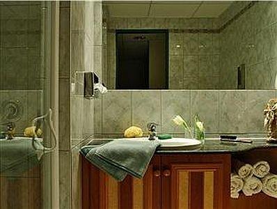 ✔️ Hotel Palace Hévíz apartman fürdőszobája - ✔️ Hotel Palace Hévíz **** ✔️ Akció Palace Wellness Hotel