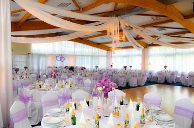 ✔️4* Hotel Sungarden étterme Siófokon félpanziós ellátással - ✔️ Sungarden Wellness Hotel Siófok ✔️ Akció Sungarden Hotel!