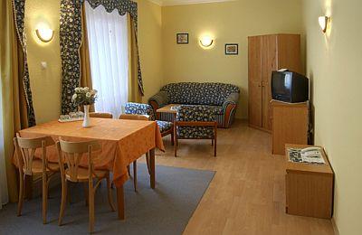 Apartman a barlangfürdő közelében Miskolc-Tapolcán - ✔️ Kikelet Club Hotel Miskolctapolca ✔️ Akciós Club Hotel